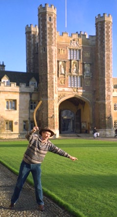Hugh Hunt showing how a real Aussie throws a boomerang (mind those windows, Hugh!)