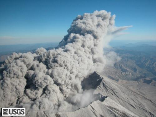 Aerial view of Mount St. Helens' 
crater rim and plume on 5 October 2004. <font size=-1>Photograph courtesy of USGS</font> 